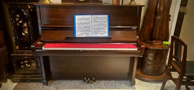 YAMAHA U2 - Upright Piano & Bench – Vintage